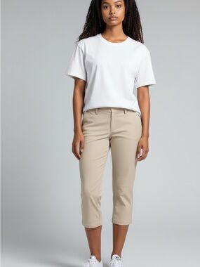 Under Armour Beige Capris